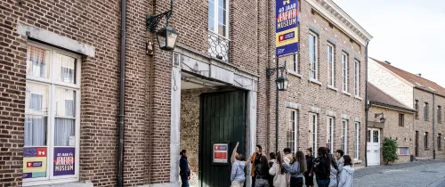 Groepsbezoek scholen Jenevermuseum Hasselt
