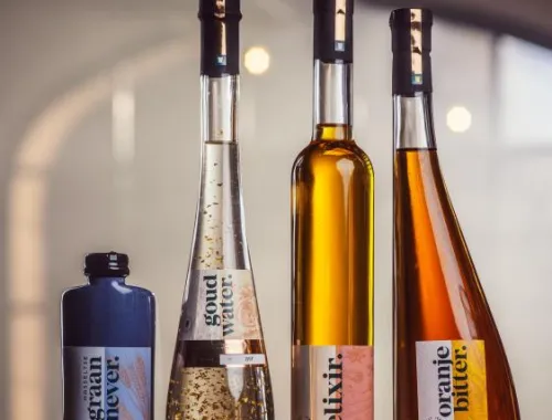 Huisgestookte jenever (Foto: Kris Van De Sande)